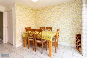 Diner- click for photo gallery